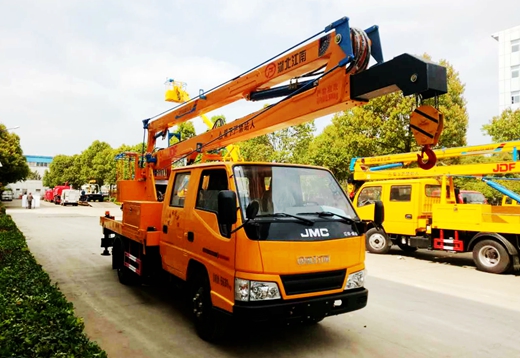 江鈴高空作業車